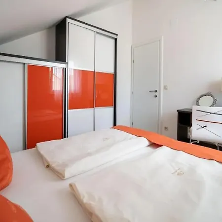 Jelena - Five Bedroom With Swimming Pool * Dračevica