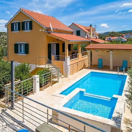 Jelena - Five Bedroom With Swimming Pool Villa Dracevica