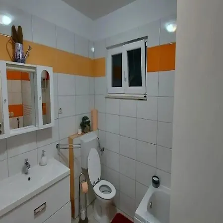 Villa Jelena - Five Bedroom With Swimming Pool