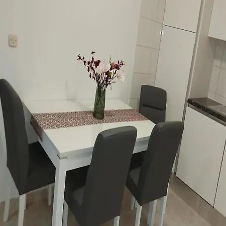 Villa Jelena - Five Bedroom With Swimming Pool Dracevica